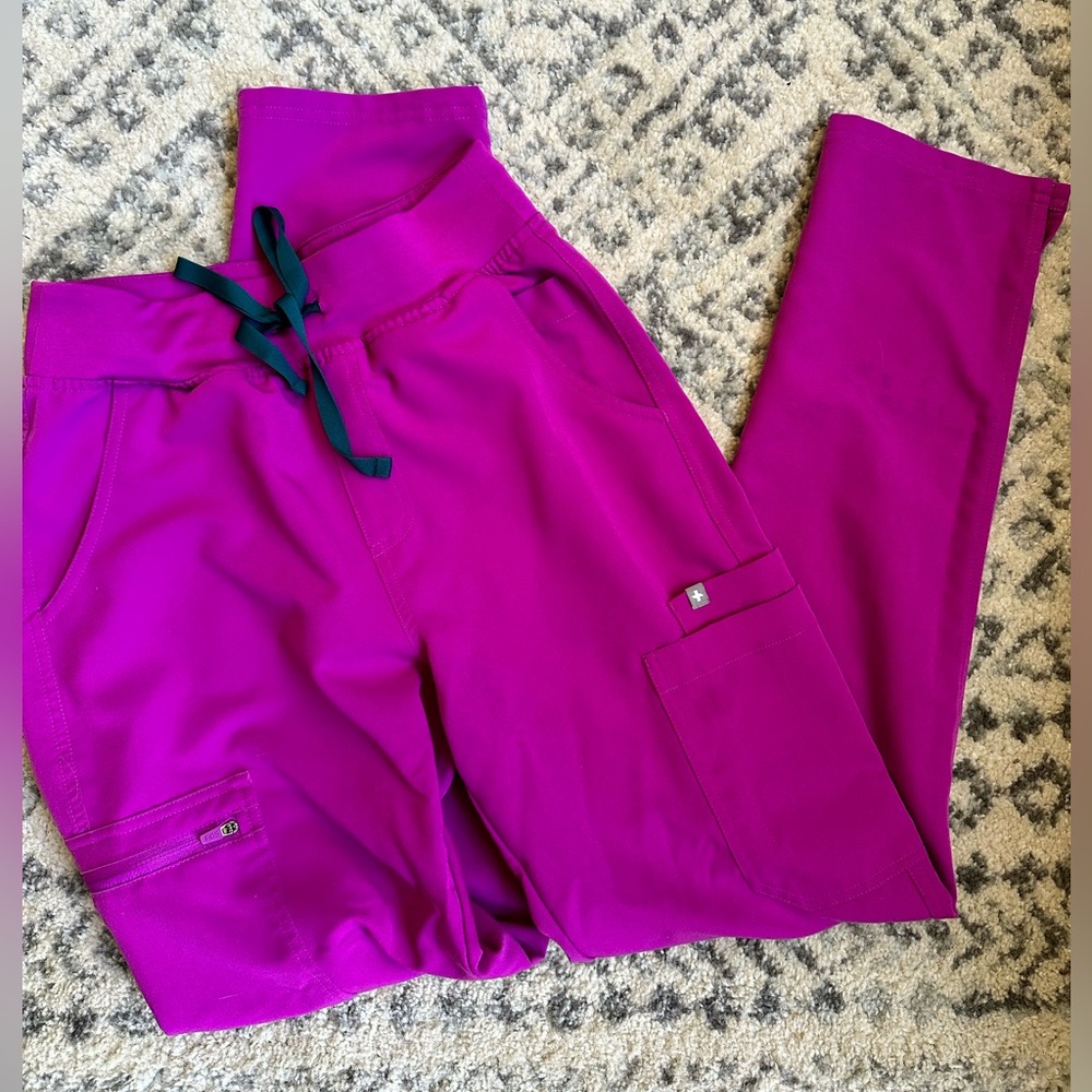 Figs yola high waisted 2.0 pants size small tall.